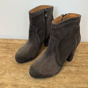 Get High on Heels grey suede boots